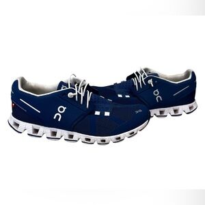 On Cloud 5 Women's Running Shoes Sneakers Blue and White Size 6